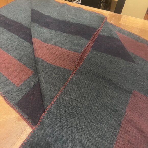 Blanket Scarf/Shawl - Picture 4 of 6